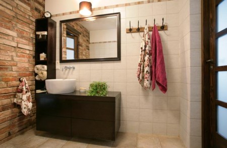 vannitoa-mööbel- kivisein-peegel-tume-valamukapp 